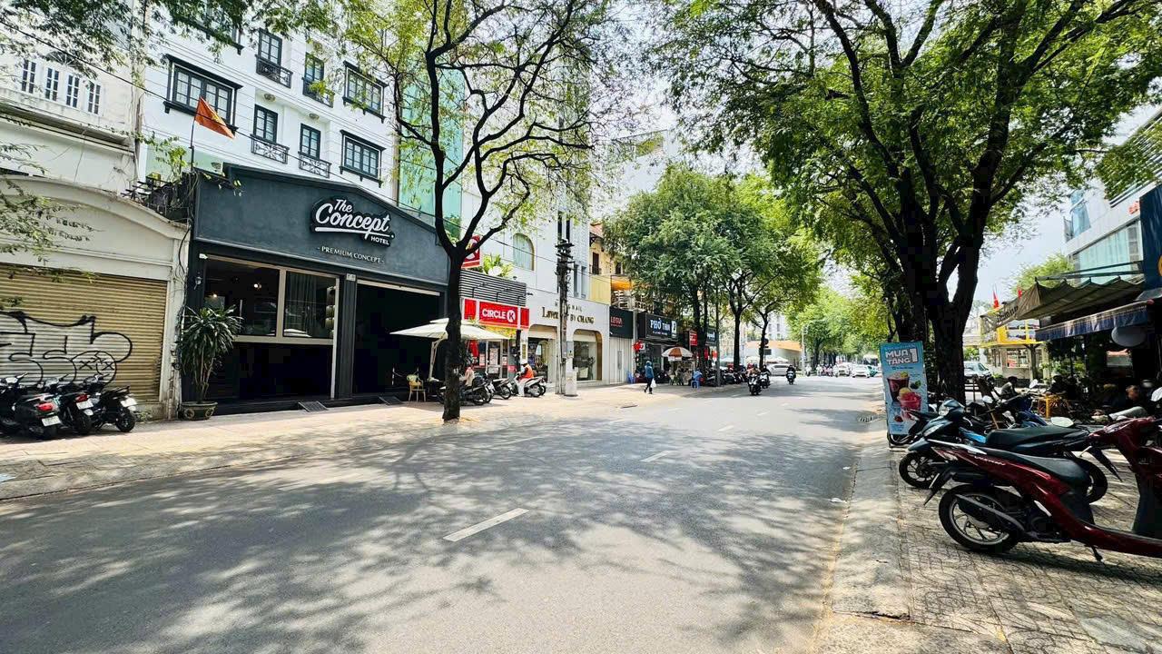 Nhà phố mặt tiền Bà Huyện Thanh Quan — hình 4