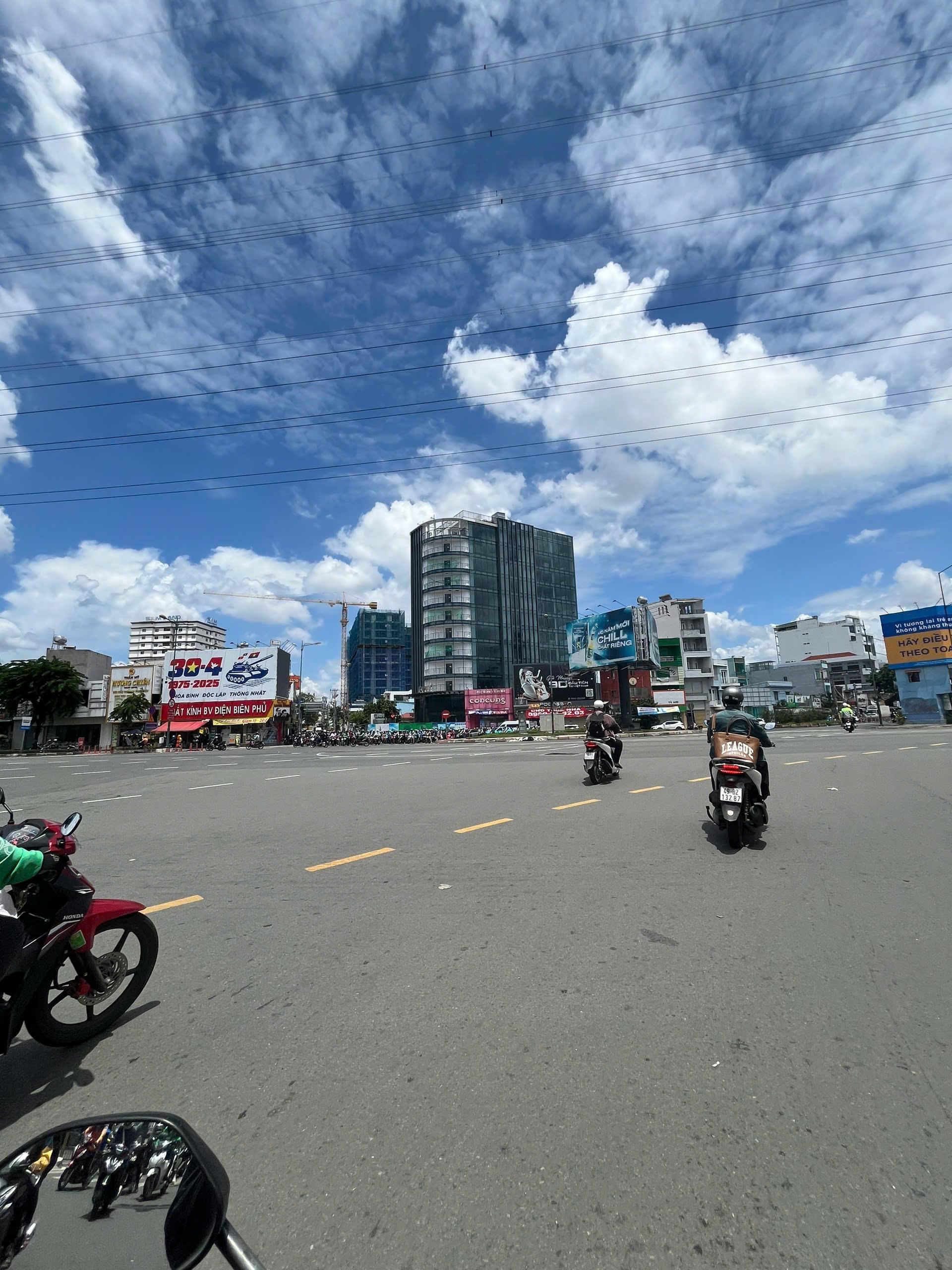 Building Nguyên Hồng — hình 13
