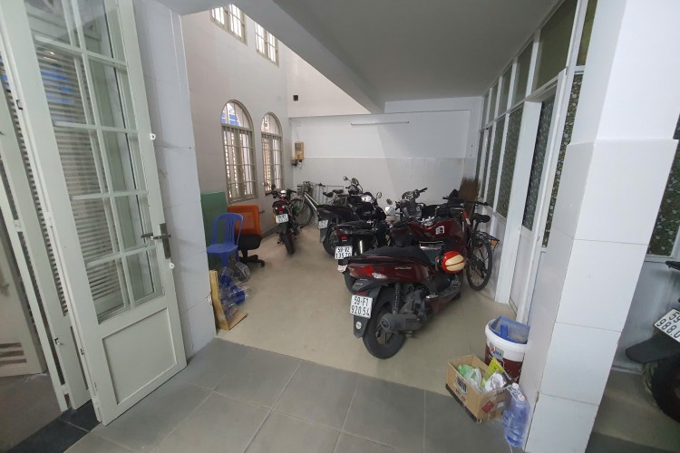 Nhà phố Nguyễn Văn Trỗi — hình 2