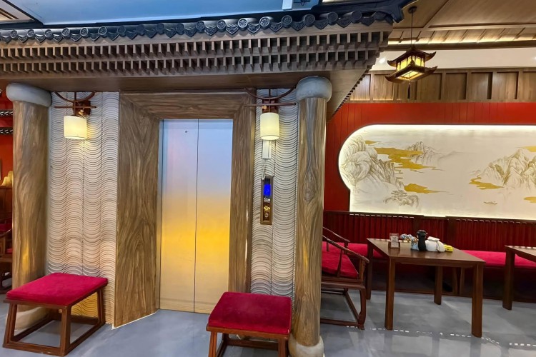 Building Cách Mạng Tháng Tám — hình 5